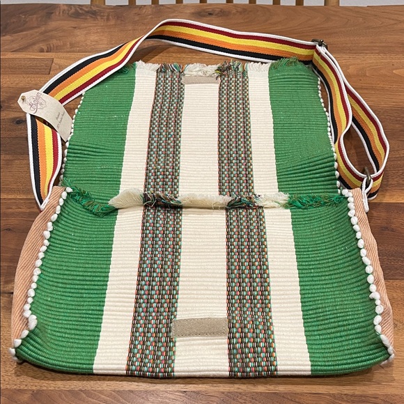 Akahina Handcrafted Green and White Striped Colombian Bag - Picture 2 of 9